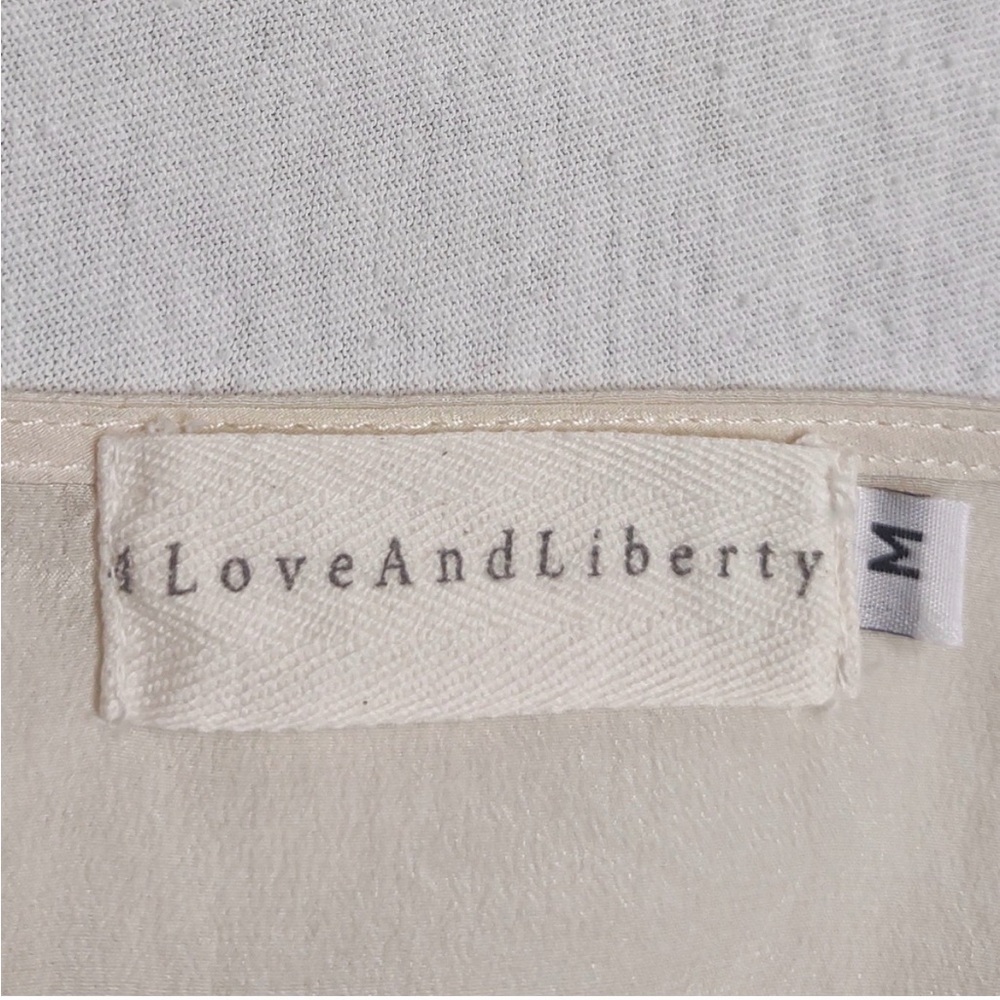 Johnny Was 4 Love and Liberty
Bohemian Antique White
Embroidered Tunic Dress M - Picture 5 of 8